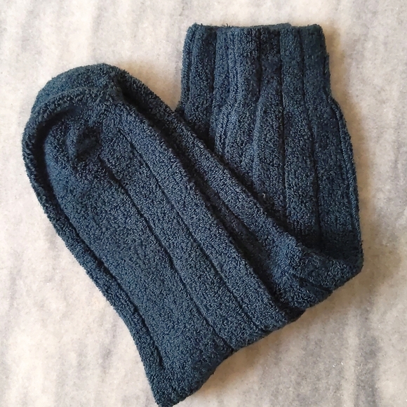 NWOT. Express Men's winter socks (4 pairs). - Picture 4 of 4